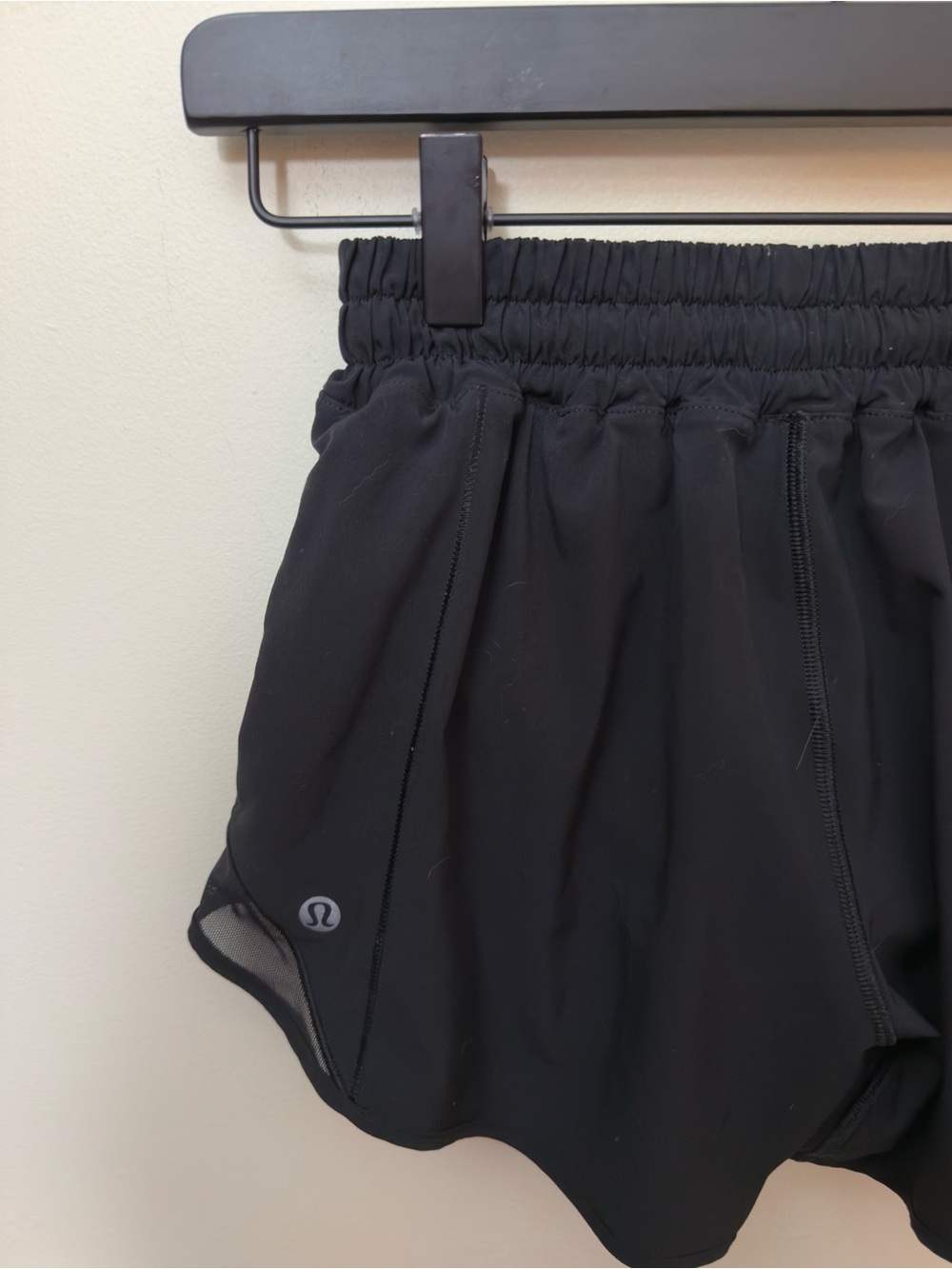 Lululemon Hotty Hot Running Shorts 4 inch Inseam - Black | Size 2